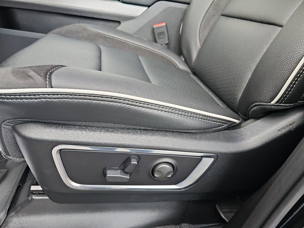 New 2026 RAM 1500 Laramie w/ Sport Appearance Package image 26