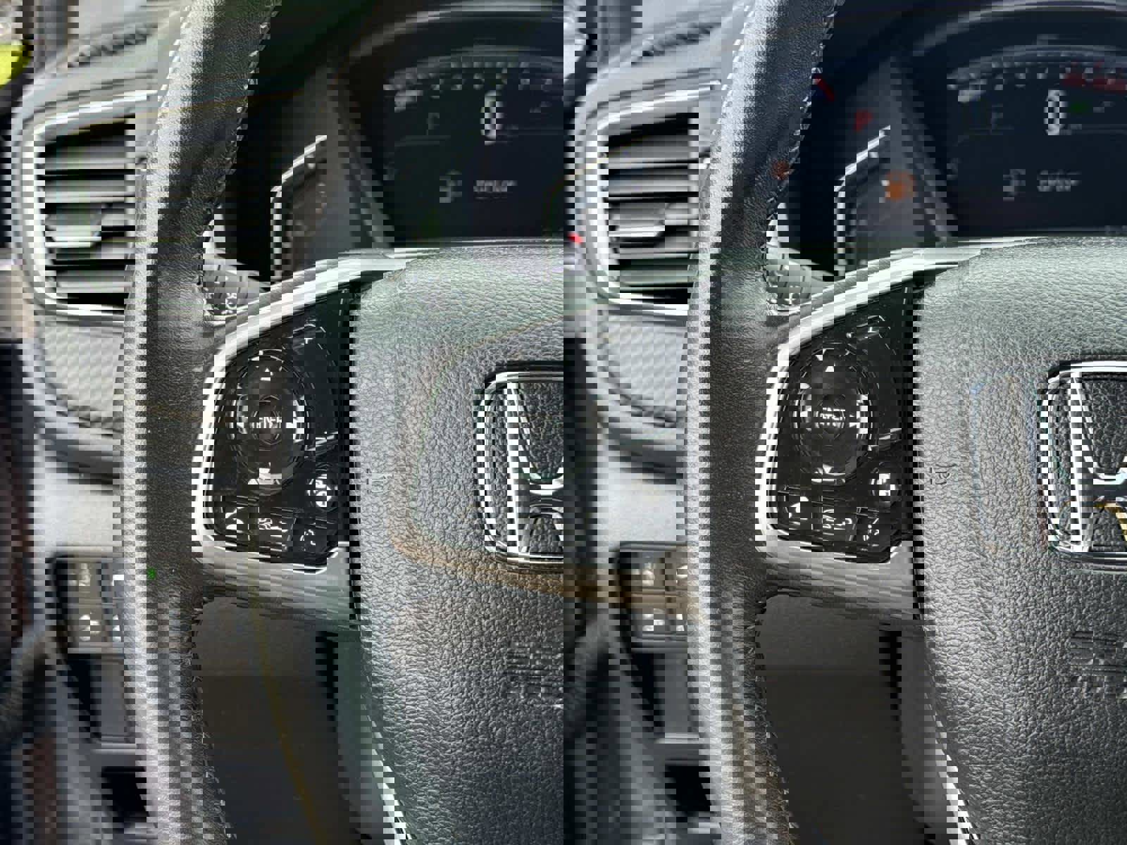 Used 2020 Honda CR-V Touring image 31