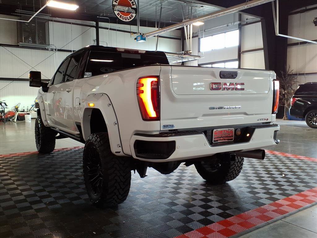 Used 2025 GMC Sierra 2500 AT4 w/ AT4 Premium Plus Package image 5