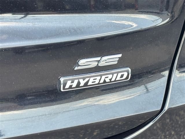 Certified 2020 Ford Fusion SE FWD image 28