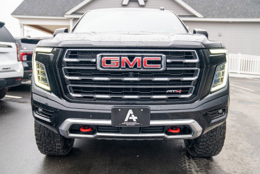 Used 2025 GMC Yukon XL AT4 image 9
