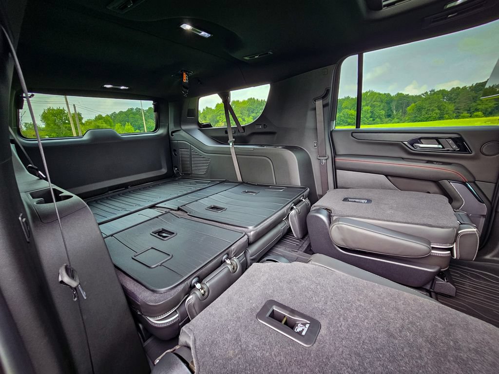 New 2026 GMC Yukon XL AT4 Ultimate w/ LPO, Floor Liner Package AWD/4WD image 45