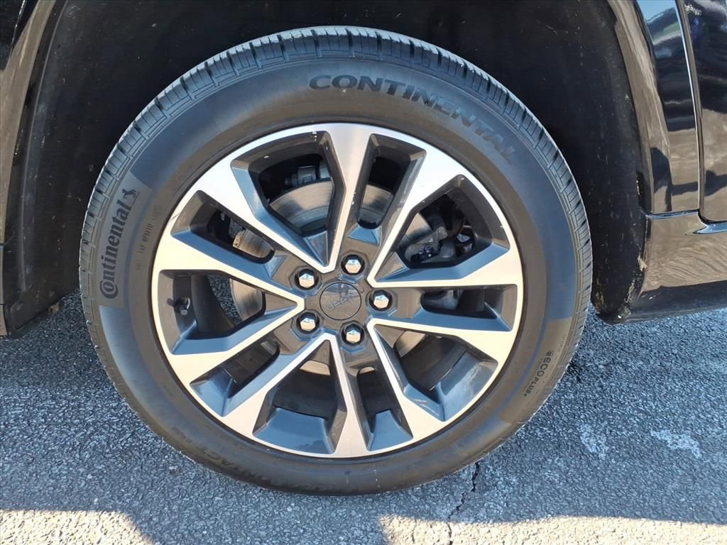 Used 2022 Jeep Grand Cherokee L Overland AWD/4WD image 17