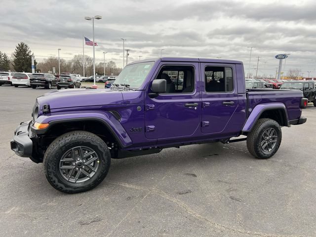 New 2026 Jeep Gladiator Sport AWD/4WD image 3