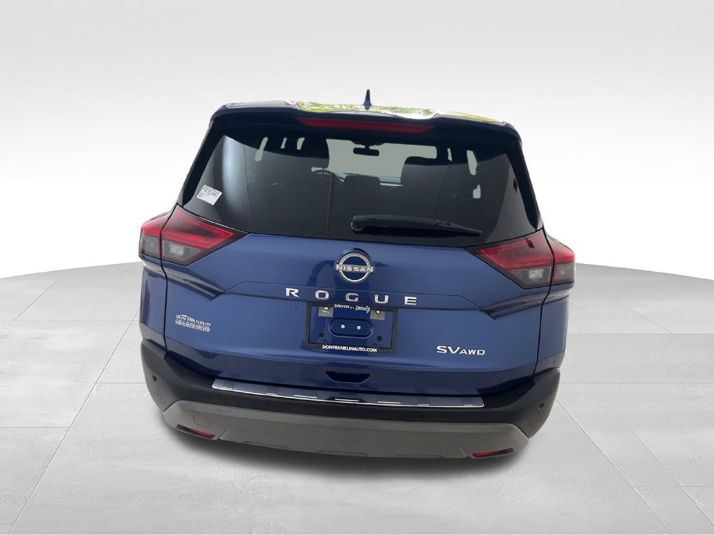 Used 2023 Nissan Rogue SV AWD/4WD image 4