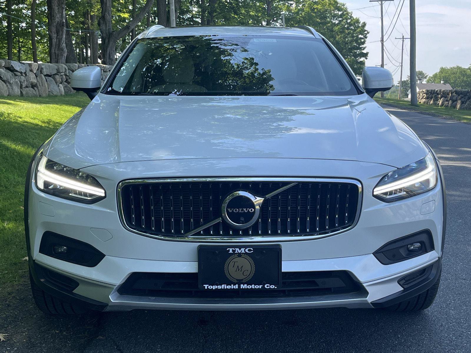 Used 2023 Volvo V90 B6 Cross Country Plus w/ Climate Package AWD/4WD image 17