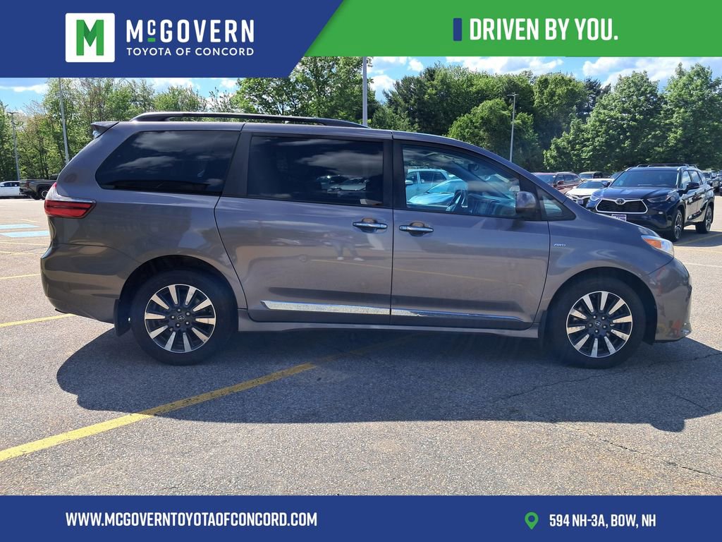 Used 2020 Toyota Sienna XLE w/ Carpet Mat Package AWD/4WD image 7