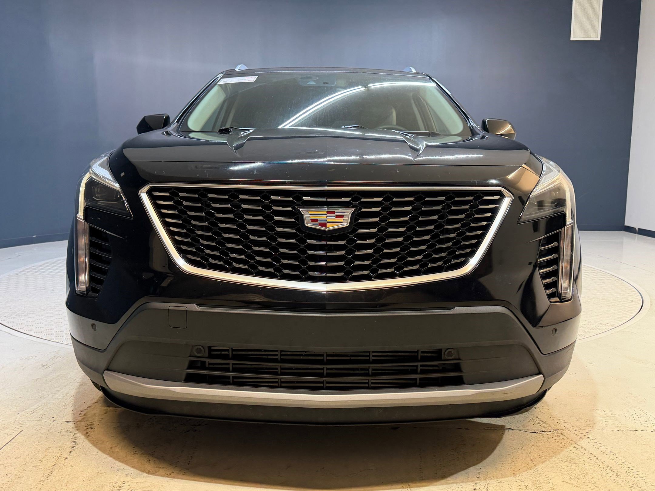 Used 2019 Cadillac XT4 Premium Luxury w/ Driver Awareness Package FWD image 6
