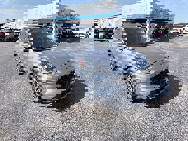 Used 2022 Ford Escape SEL image 4