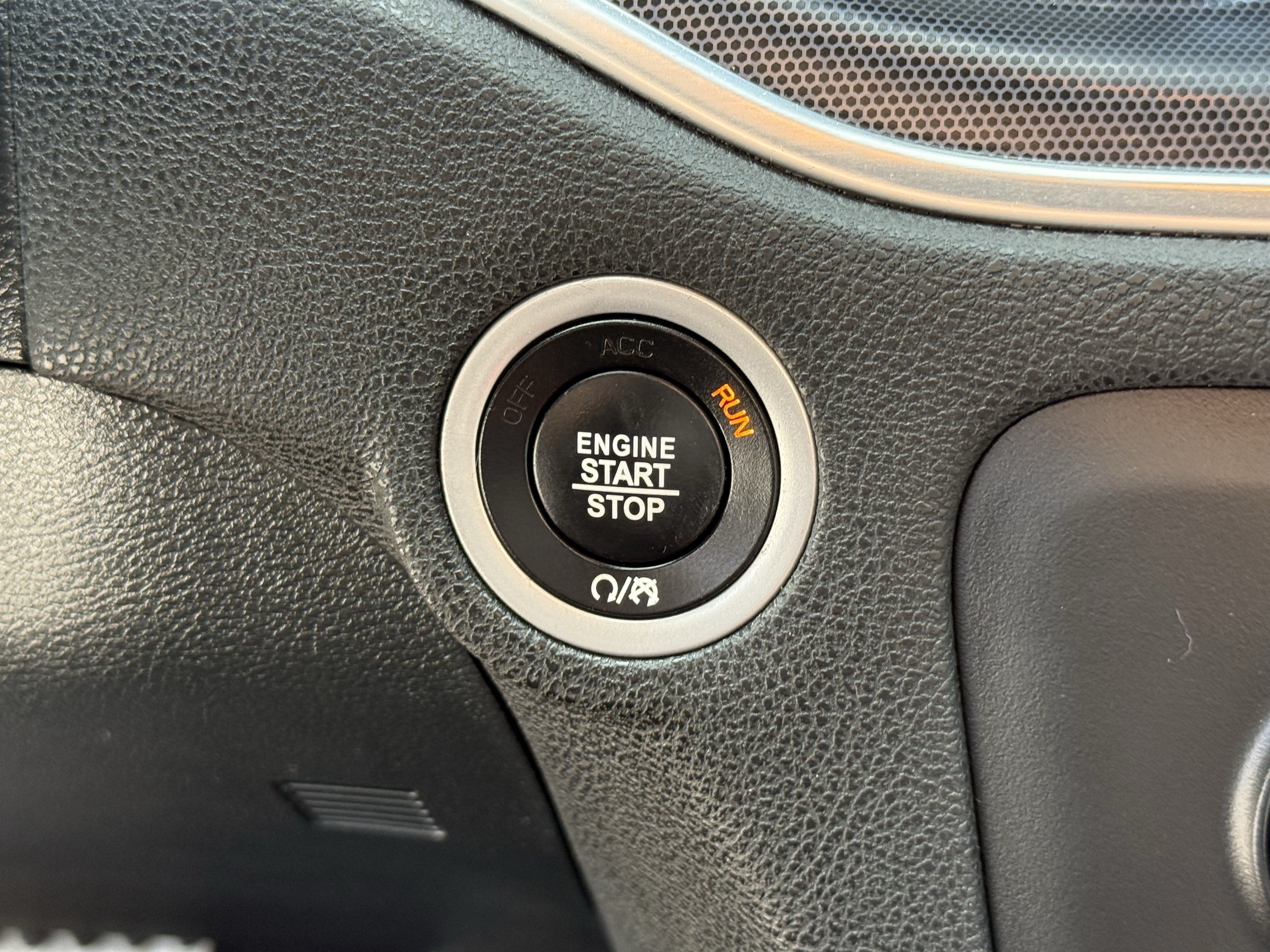 Used 2018 Dodge Charger SXT Plus RWD image 24
