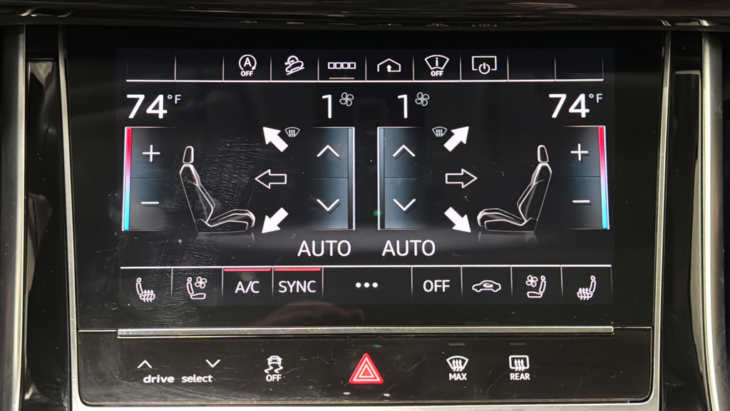 Used 2021 Audi Q7 3.0T Prestige AWD/4WD image 18