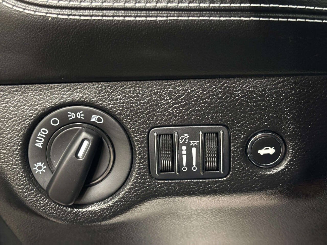 Used 2023 Dodge Challenger SRT Hellcat RWD image 30