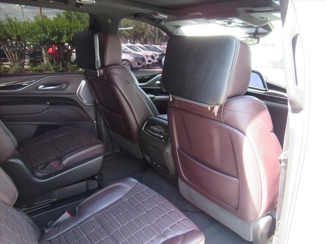 Certified 2023 Cadillac Escalade Sport Platinum AWD/4WD image 13