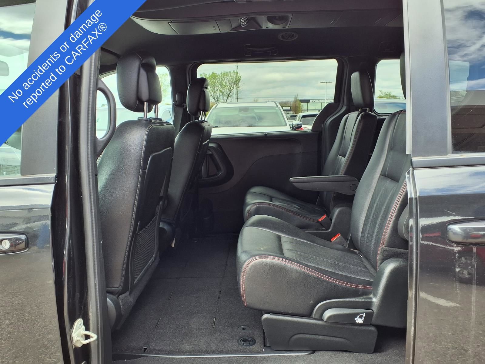 Used 2018 Dodge Grand Caravan GT FWD image 11