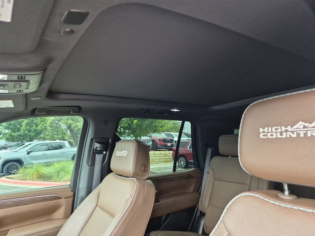 Used 2024 Chevrolet Tahoe High Country w/ Premium Package AWD/4WD image 32