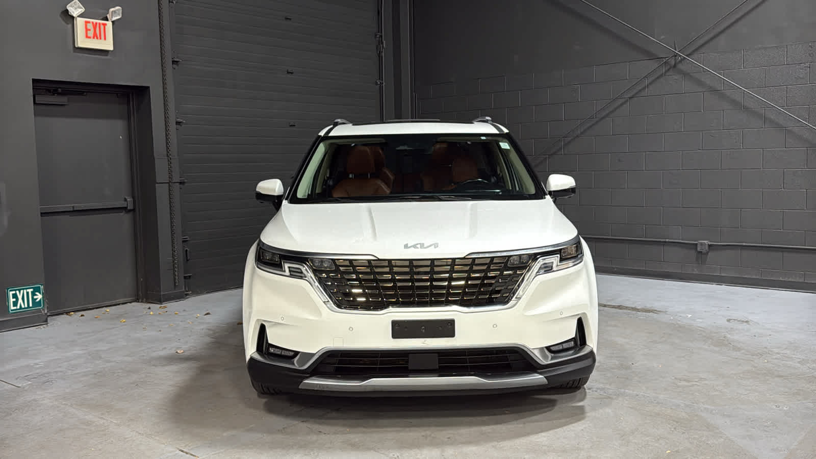 Used 2022 Kia Carnival SX Prestige FWD image 2