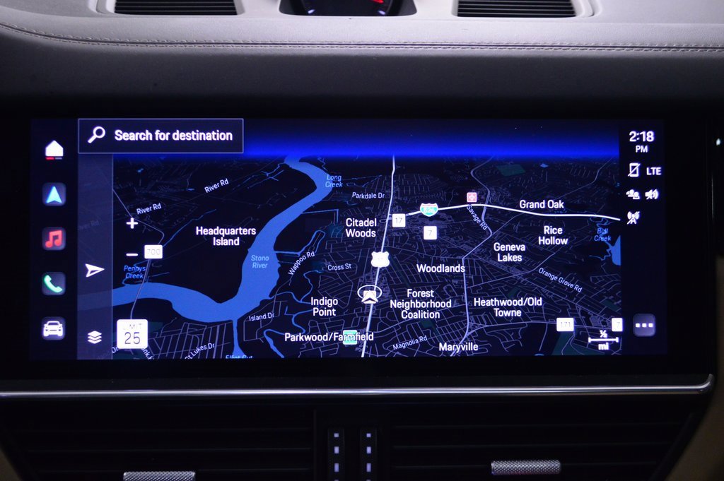 Certified 2023 Porsche Cayenne Platinum Edition image 29