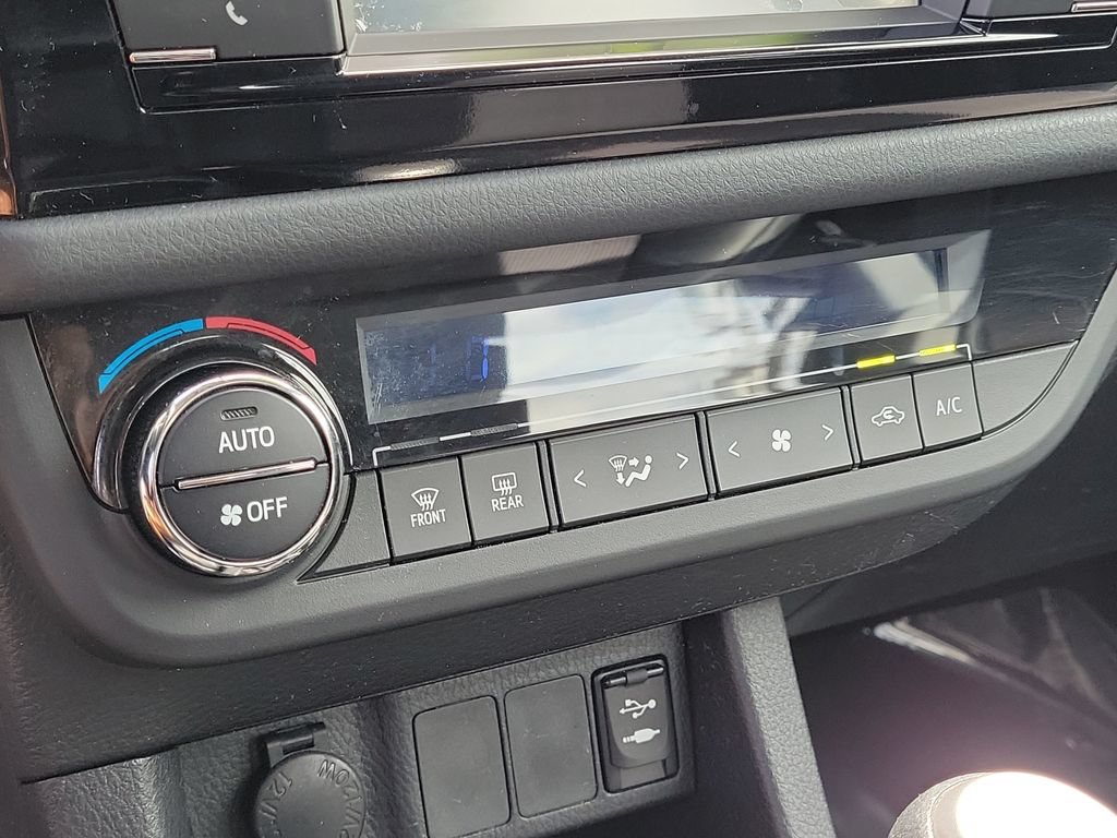 Used 2015 Toyota Corolla S FWD image 23