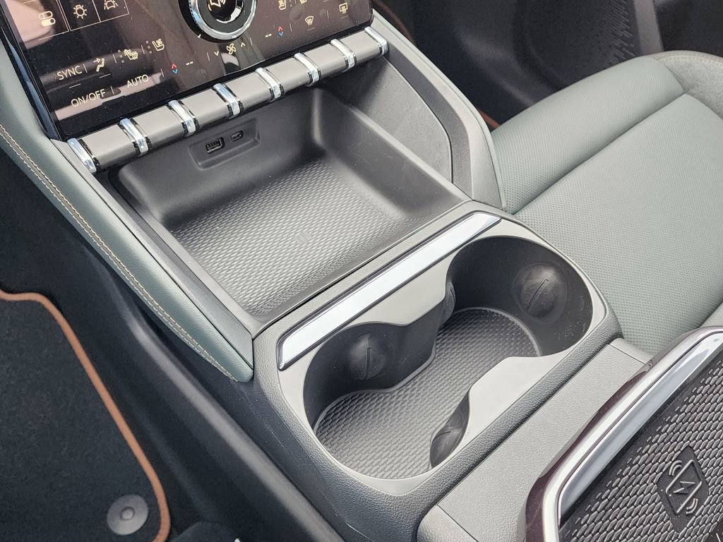 New 2026 GMC Terrain AT4 w/ Convenience Package III image 32