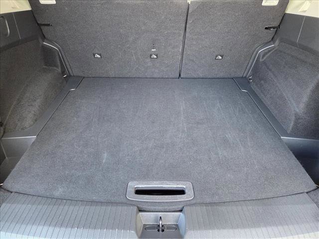 Used 2025 Nissan Rogue SV image 6