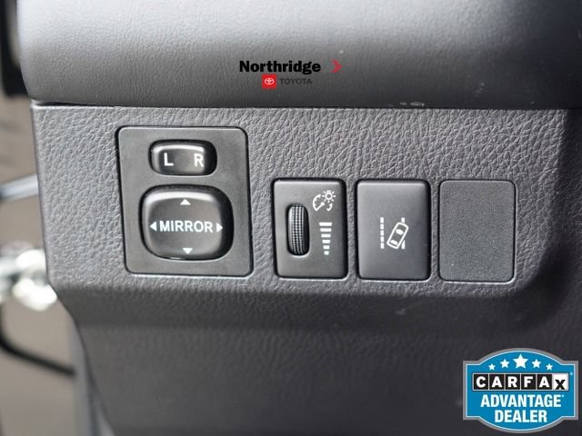 Used 2017 Toyota RAV4 Limited AWD/4WD image 17