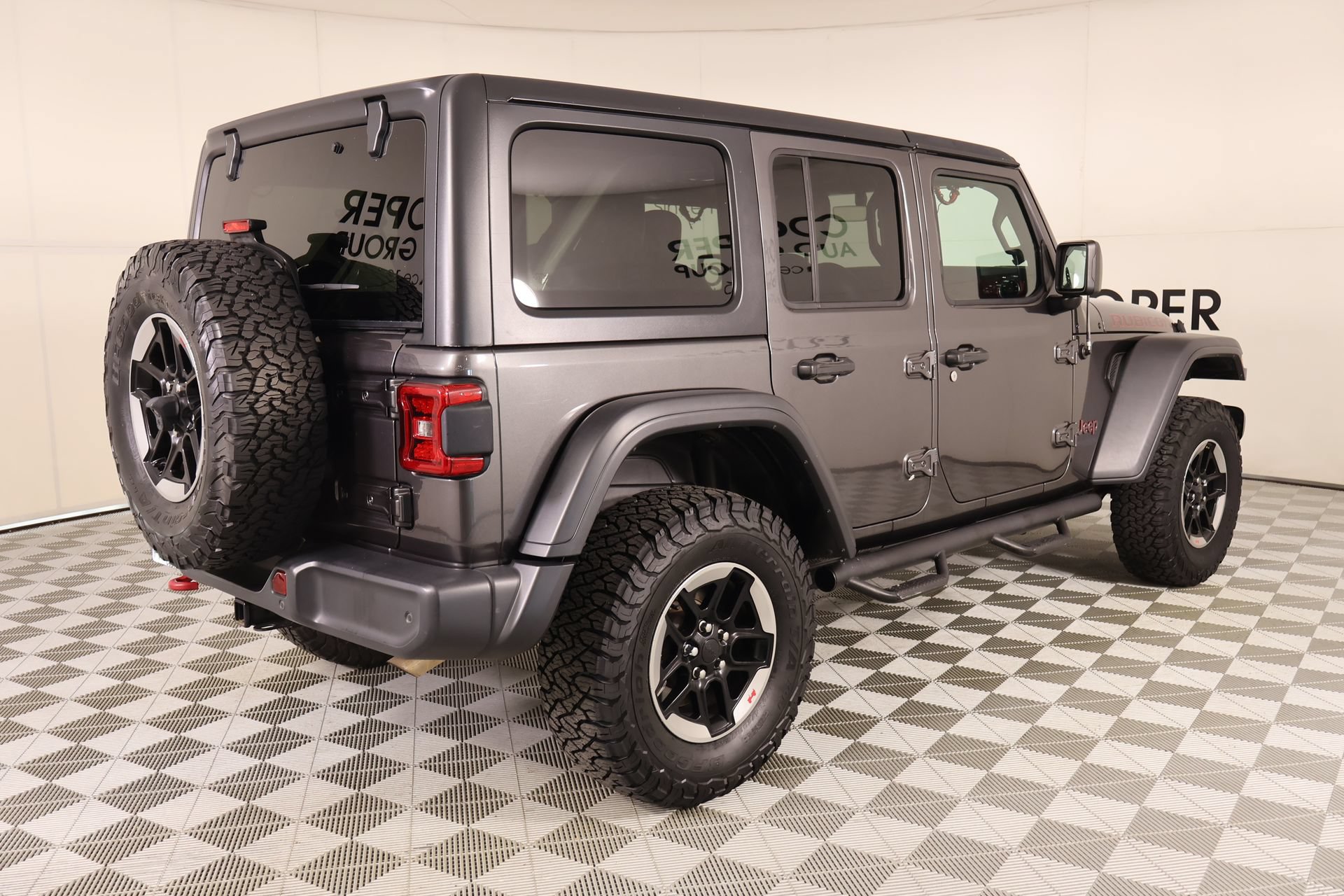 Used 2018 Jeep Wrangler Unlimited Rubicon w/ Dual Top Group AWD/4WD image 20