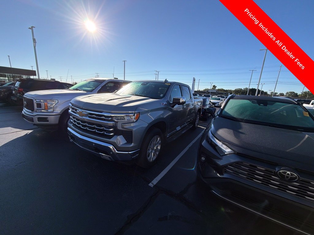 Used 2025 Chevrolet Silverado 1500 LTZ w/ Technology Package AWD/4WD image 10