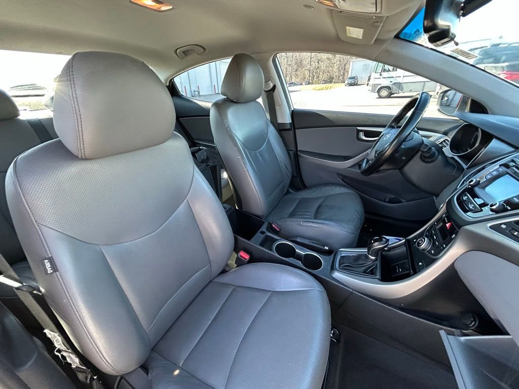 Used 2016 Hyundai Elantra Limited image 24