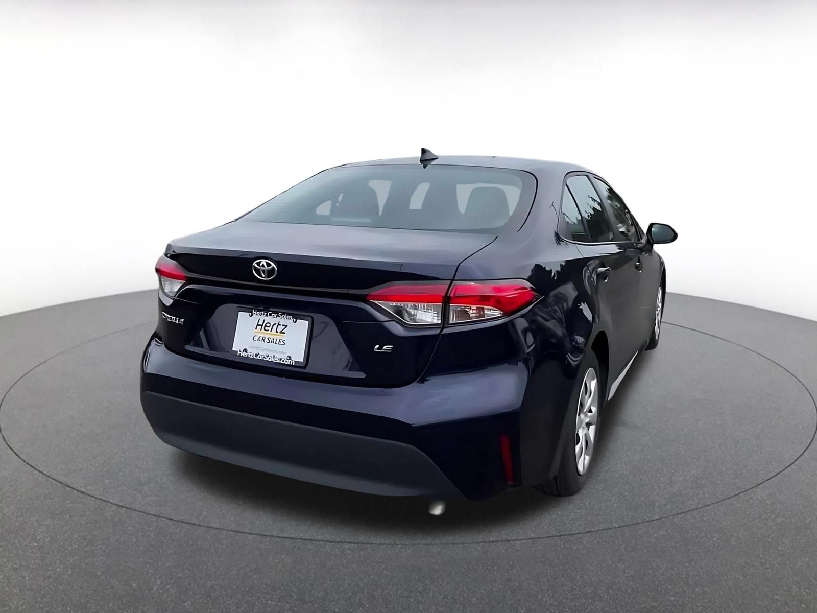 Used 2025 Toyota Corolla LE FWD image 14