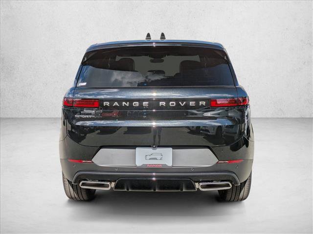 Used 2025 Land Rover Range Rover Sport SE AWD/4WD image 8