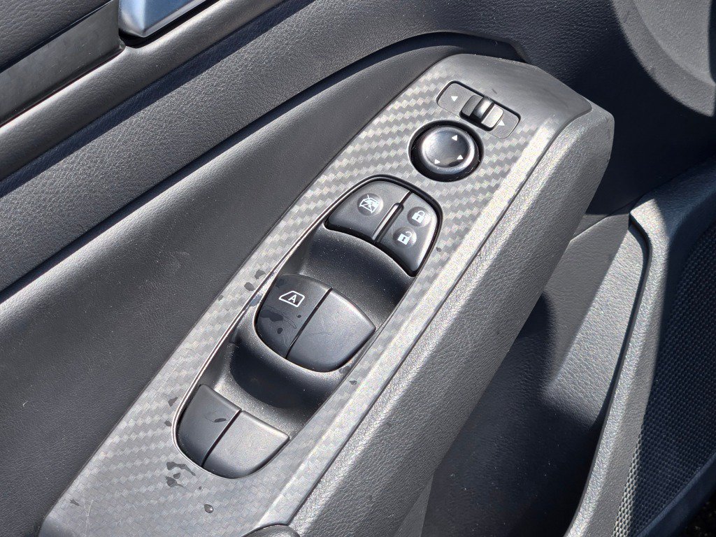 Used 2025 Nissan Altima 2.5 SV FWD image 20
