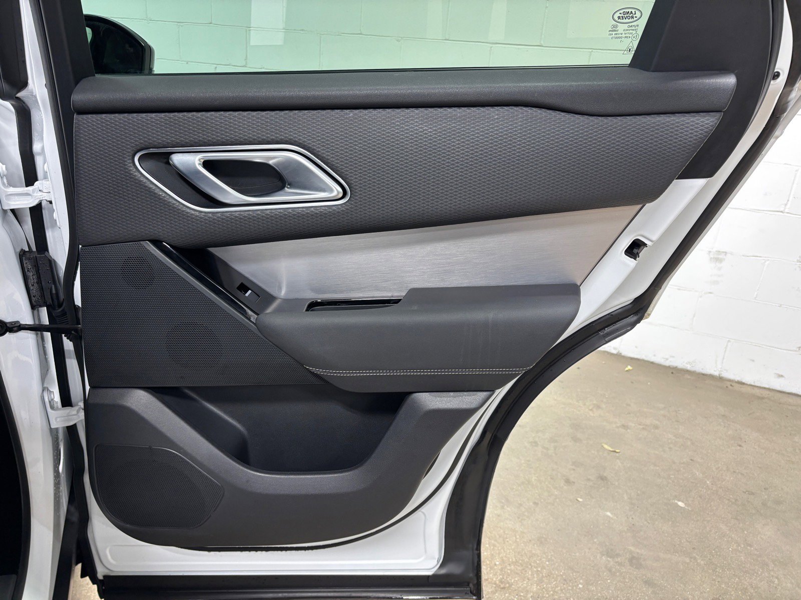 Used 2022 Land Rover Range Rover Velar R-Dynamic S AWD/4WD image 41