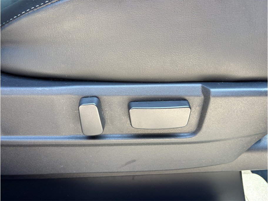 Used 2020 Mitsubishi Outlander SE FWD image 39