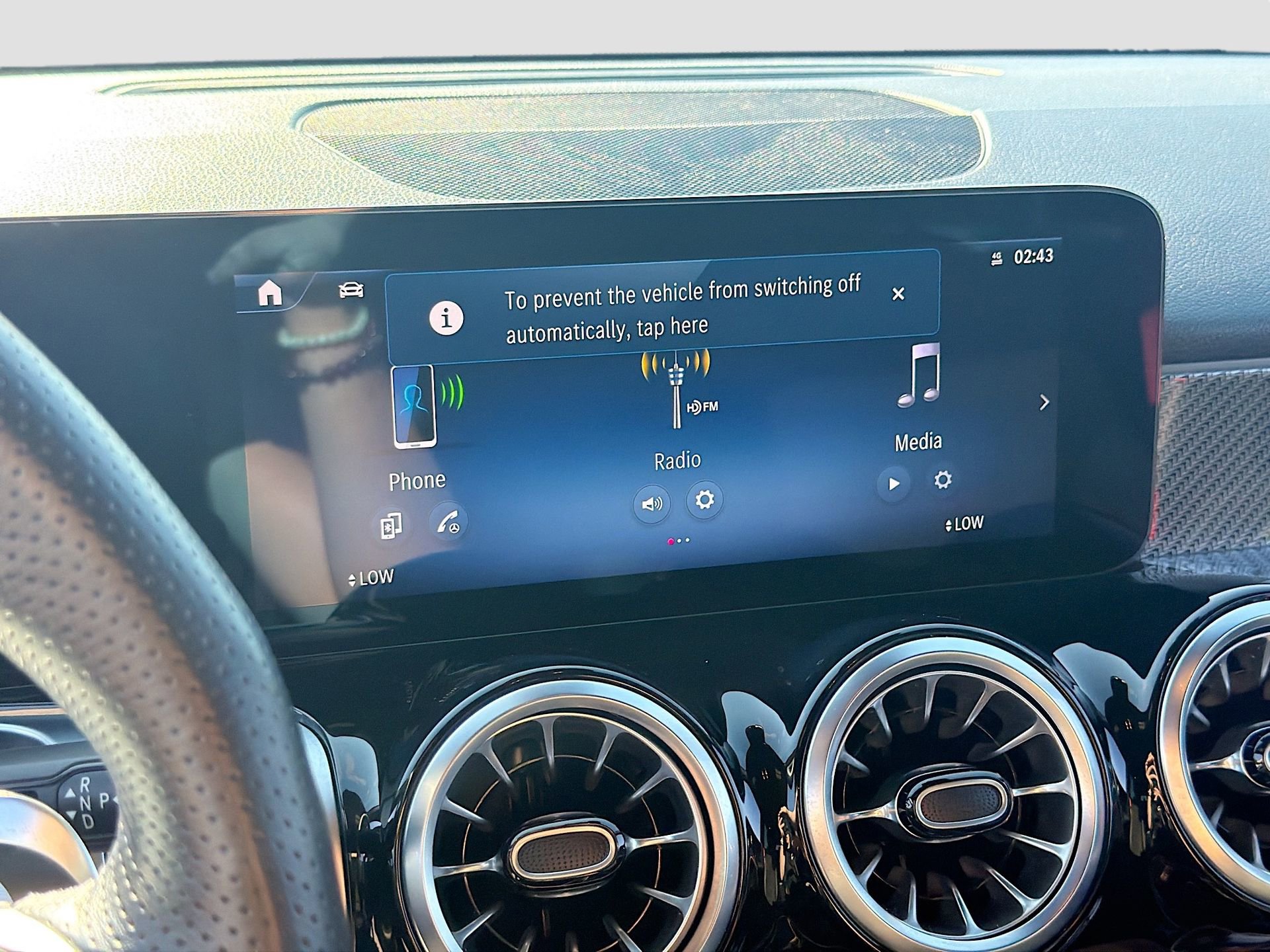 Used 2025 Mercedes-Benz GLB 35 AMG 4MATIC image 31