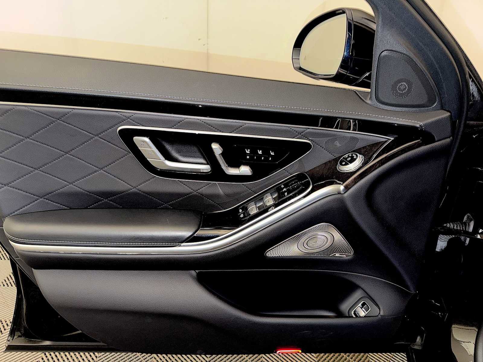 Used 2021 Mercedes-Benz S 580 4MATIC Sedan image 11