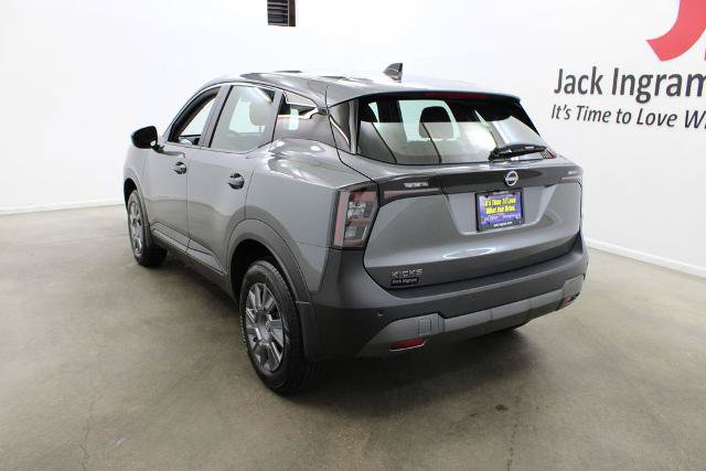 Certified 2026 Nissan Kicks S FWD image 3