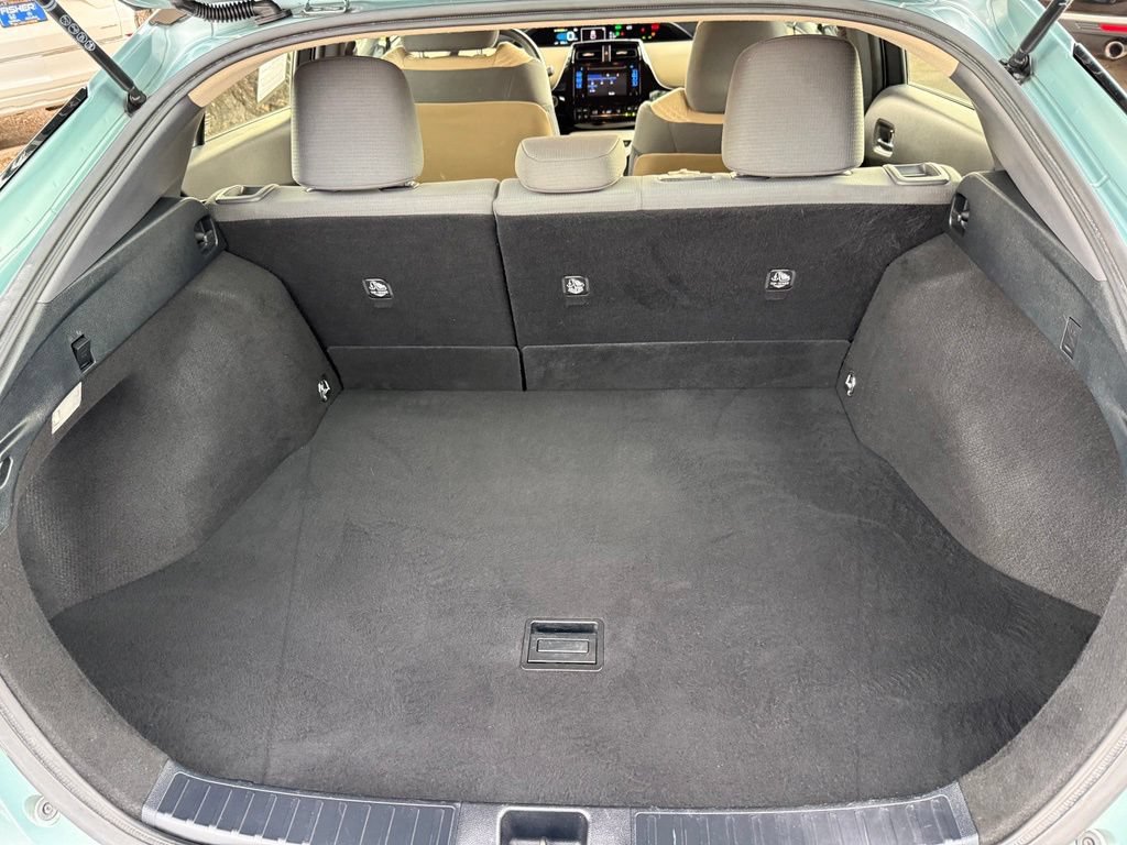 Used 2017 Toyota Prius Two w/ Prius Two Safety Plus Package FWD image 15