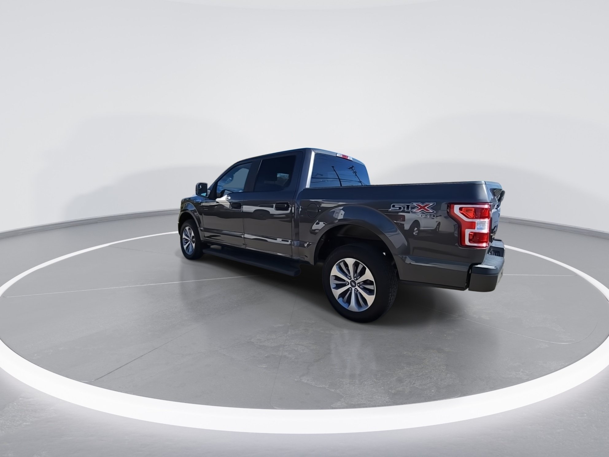 Used 2018 Ford F150 XL w/ Equipment Group 101A Mid AWD/4WD image 6