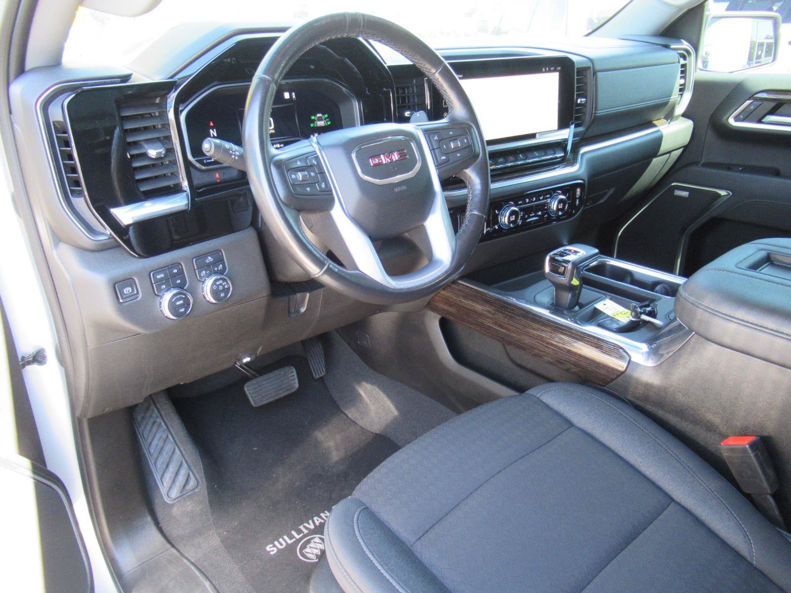 Used 2022 GMC Sierra 1500 Elevation w/ Preferred Package AWD/4WD image 15