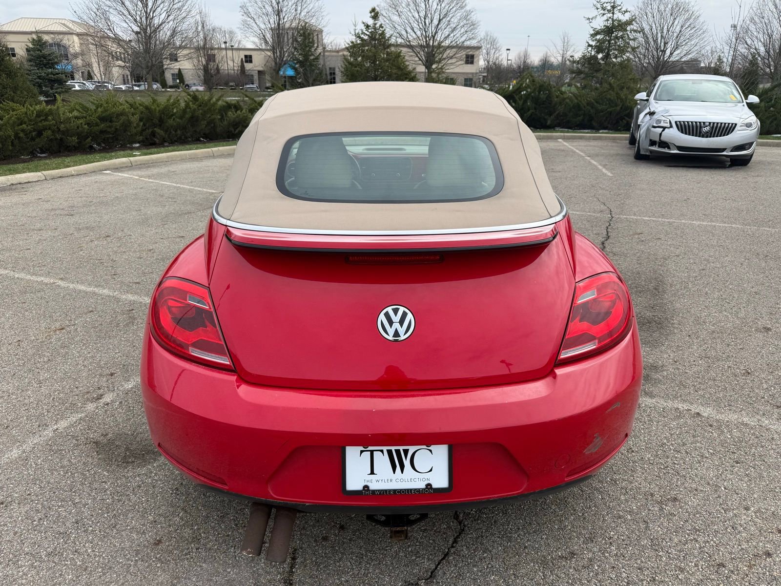 Used 2014 Volkswagen Beetle 2.5 image 6