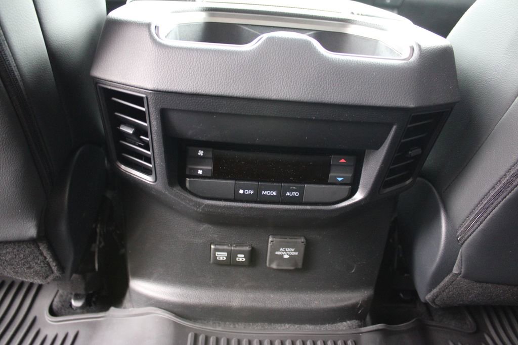 Used 2025 Toyota Sequoia Limited image 37
