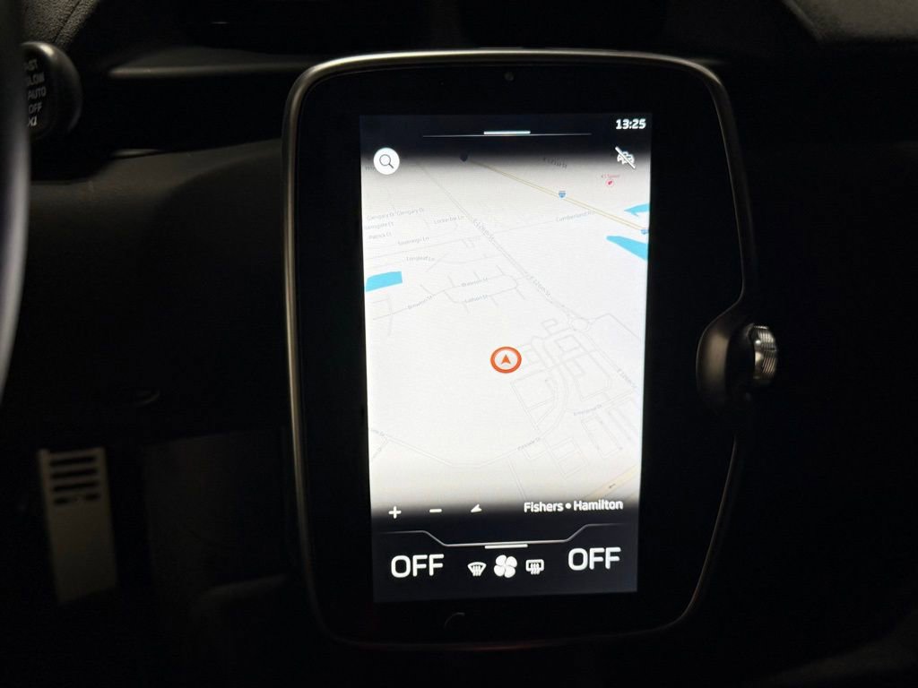 Used 2023 McLaren Artura image 46