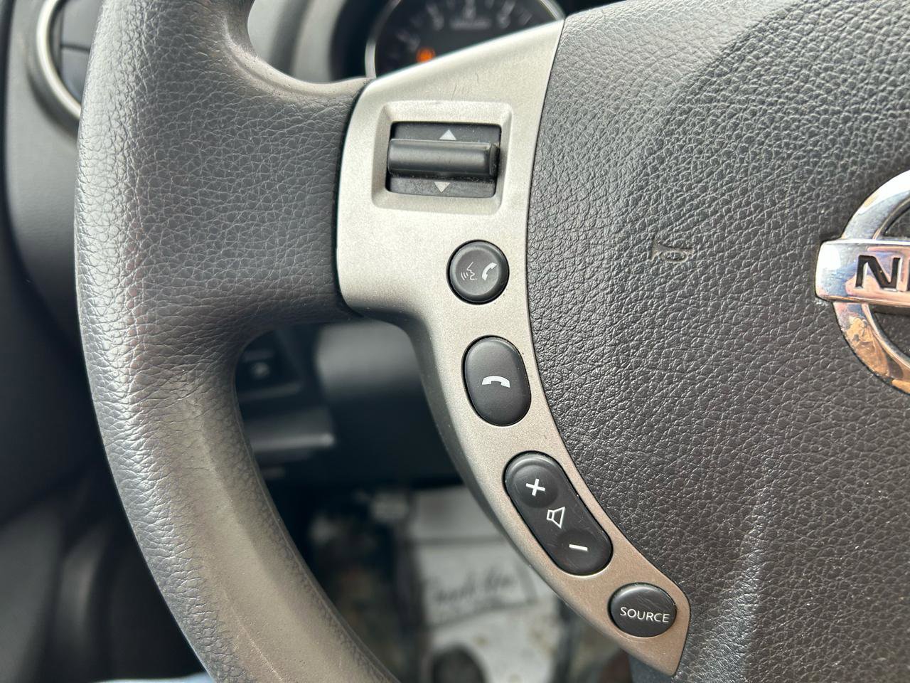 Used 2015 Nissan Rogue S w/ Convenience Package image 18