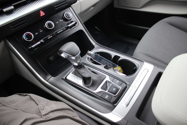 Certified 2024 Kia Carnival LX FWD image 10