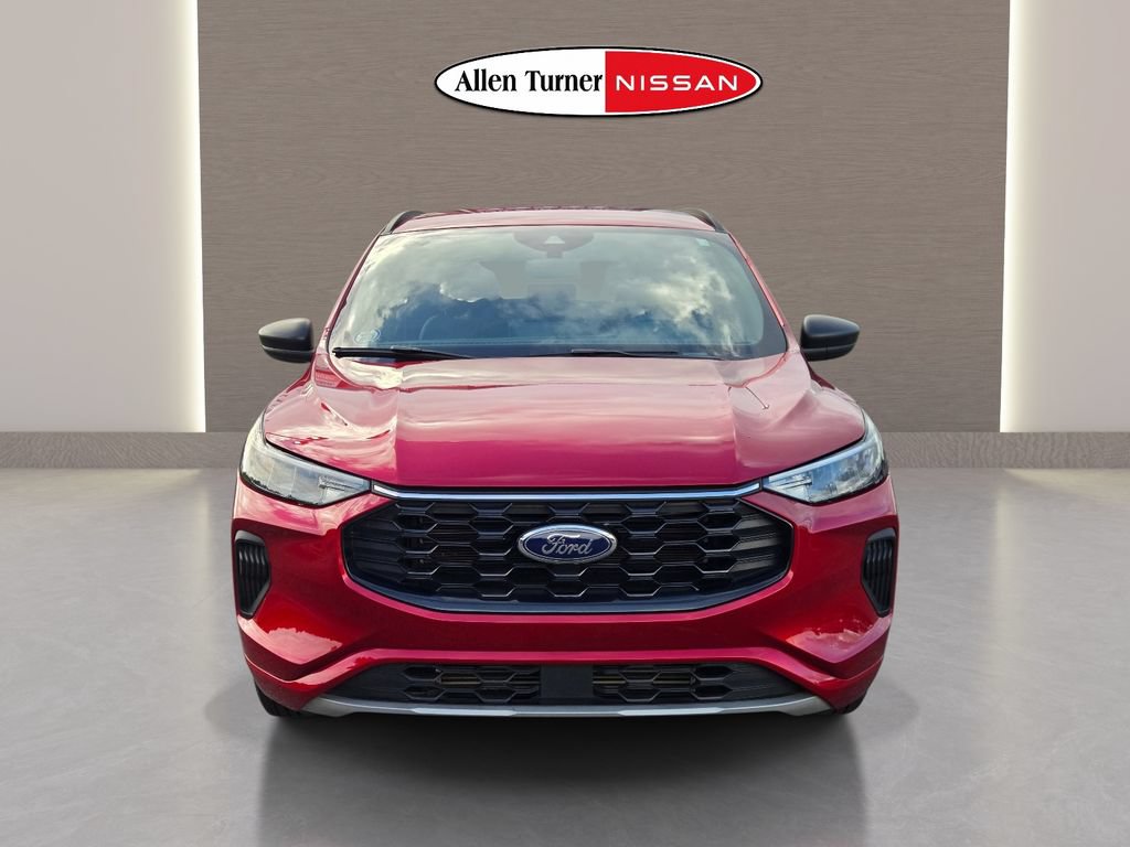 Used 2024 Ford Escape ST-Line w/ Tech Pack #1 FWD image 4