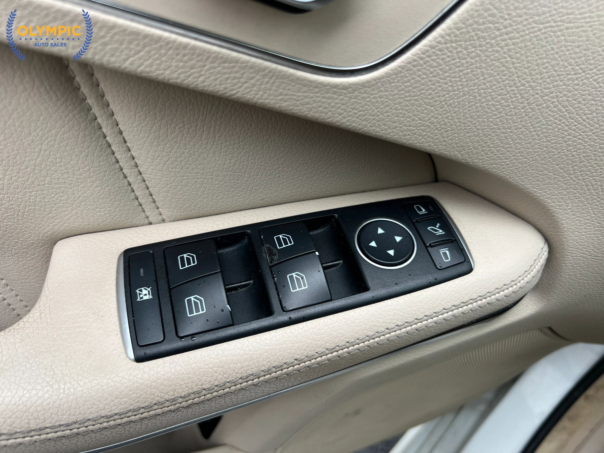 Used 2015 Mercedes-Benz E 350 4MATIC Sedan w/ Premium 1 Package image 35