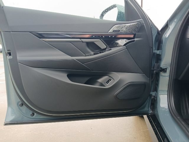 New 2026 BMW 530i w/ M Sport Package RWD image 20