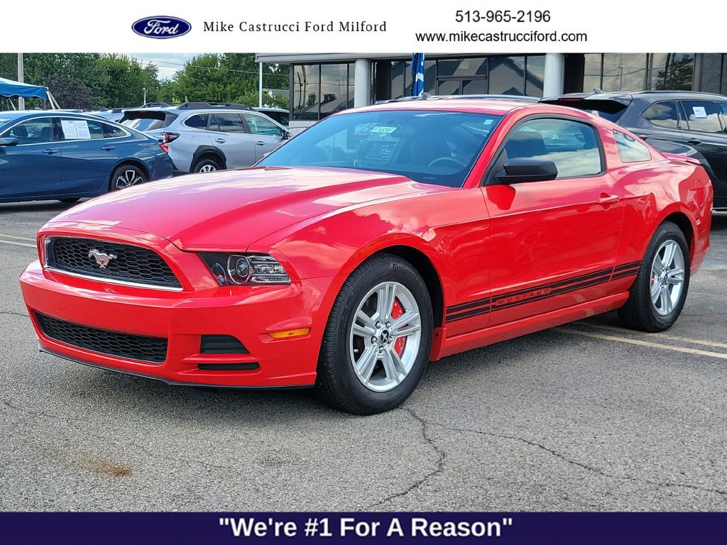 Used 2013 Ford Mustang Coupe RWD image 1