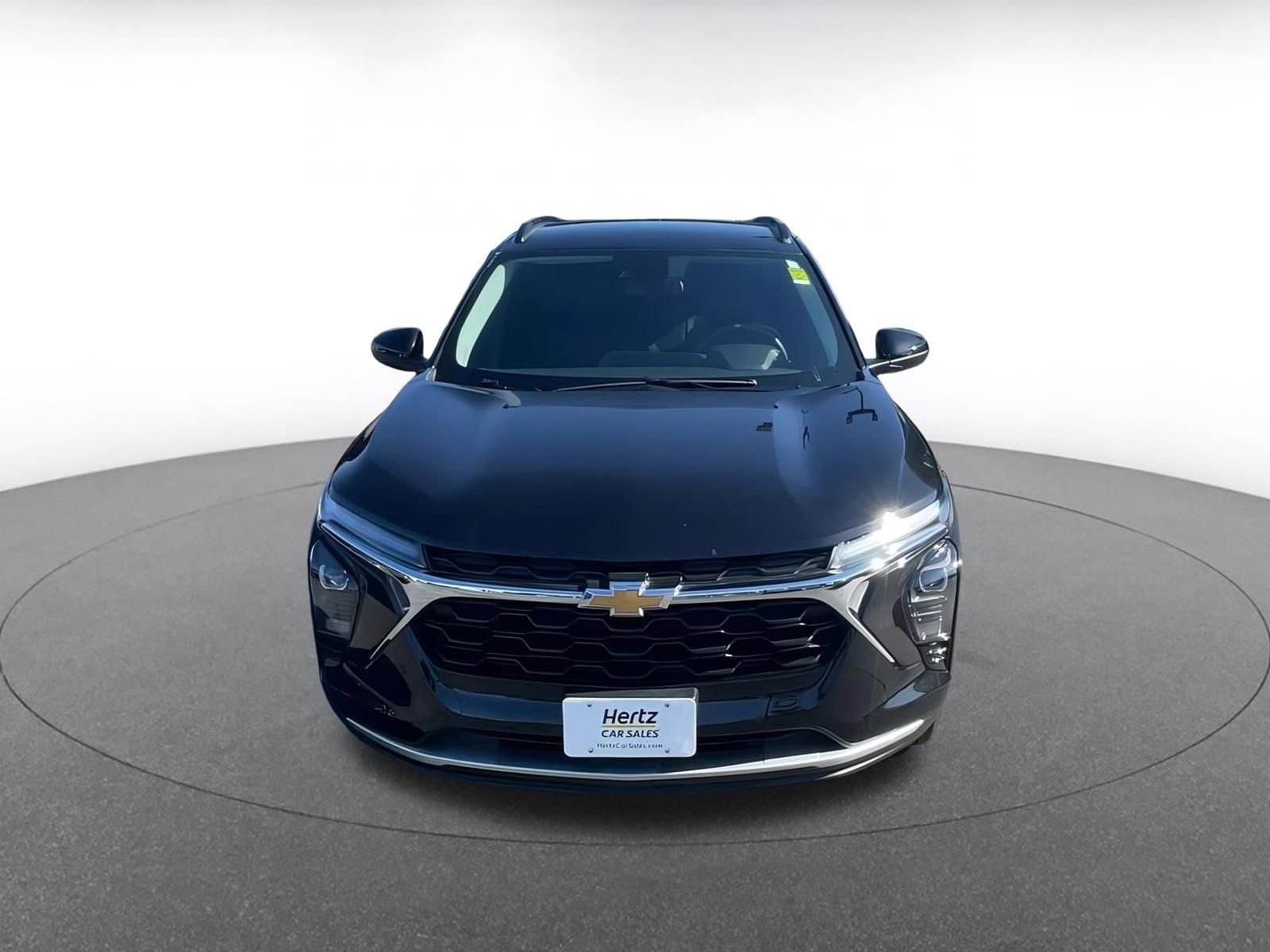 Used 2025 Chevrolet Trax LT image 4