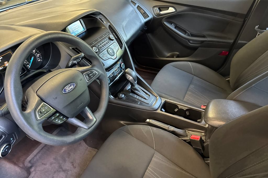 Used 2018 Ford Focus SE FWD image 10